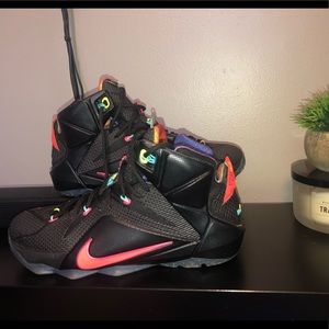 LeBron Xll (Data pack)